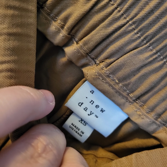 a new day Womens Tan Cargo Pants - Picture 6 of 6
